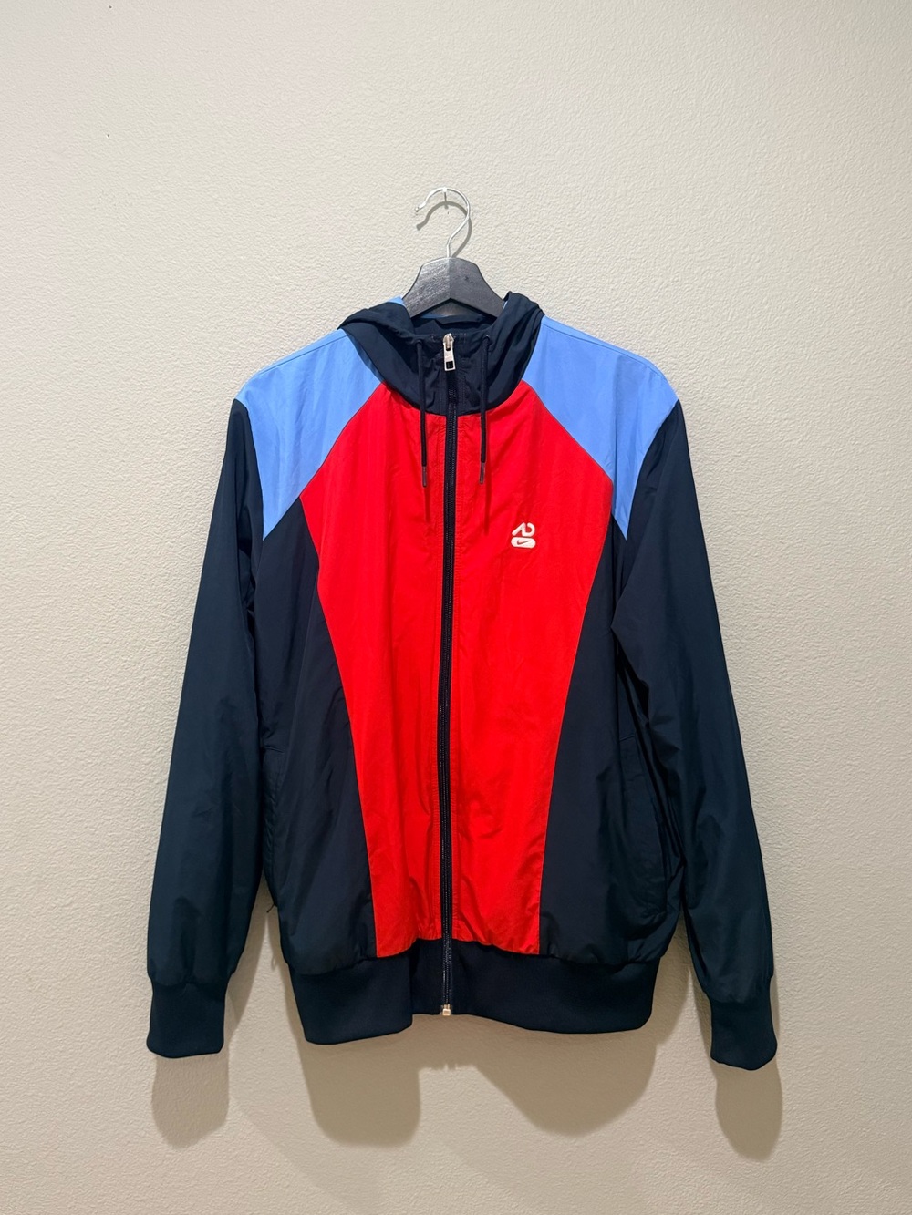 Nike Navy Blue Red Full Zip Hooded  Windbreaker Jacket Size M